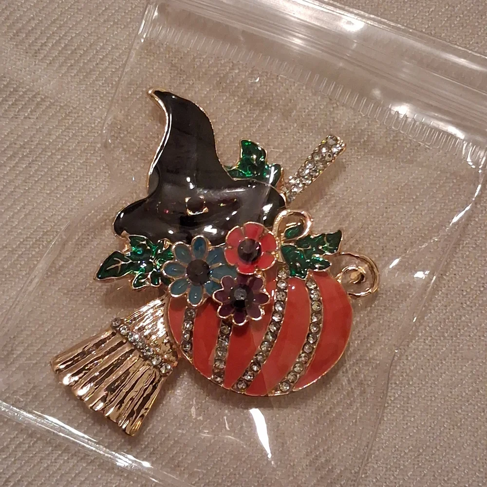 Halloween Witch Hat Brooch with Pumpkin, Broom, and Flowers - Picture 6 of 6